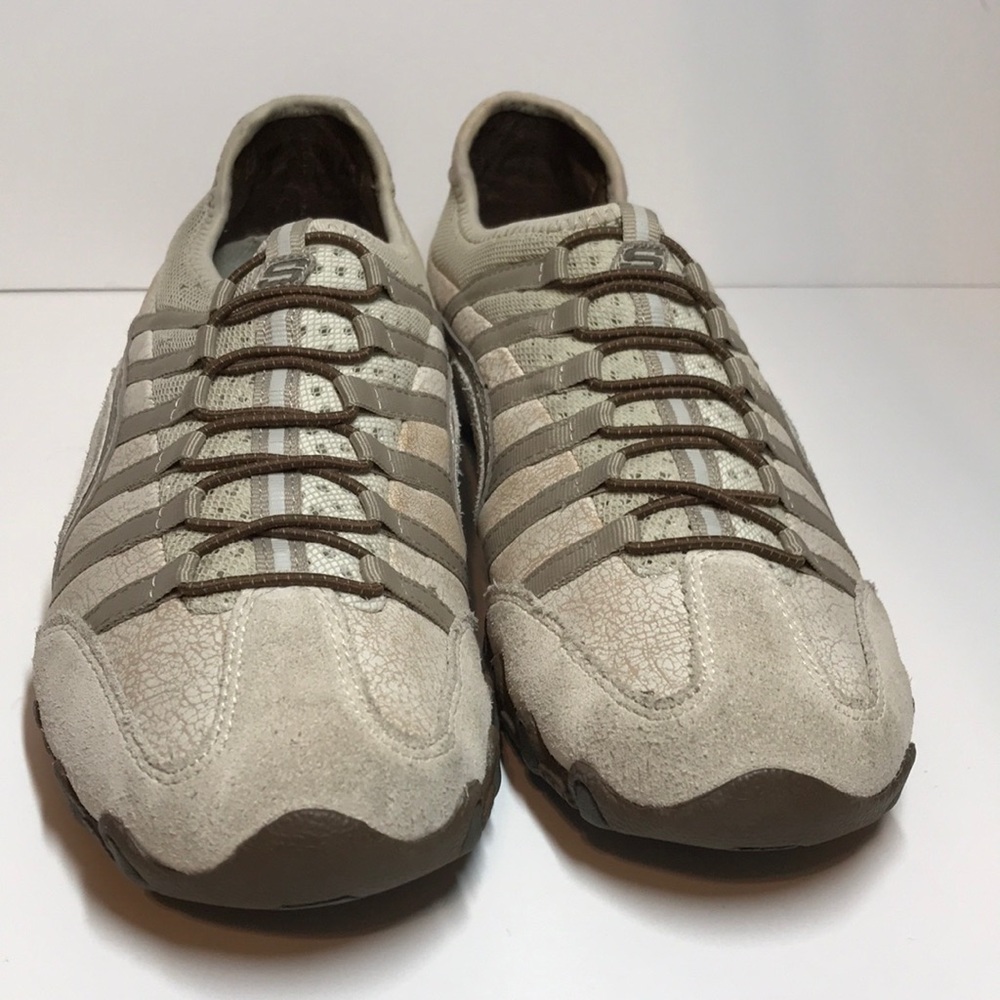 Women’s Sketchers Size 9